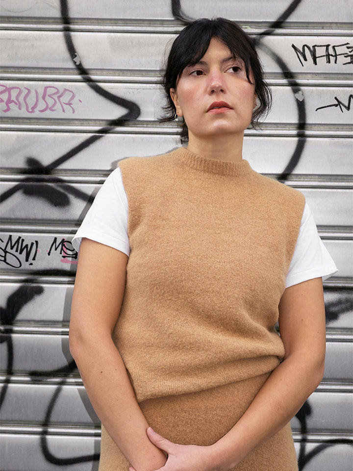 Filippa top smanicato in maglia